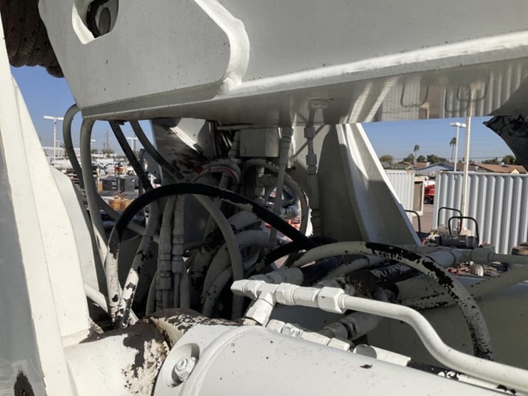 2009-international-7400-image-17