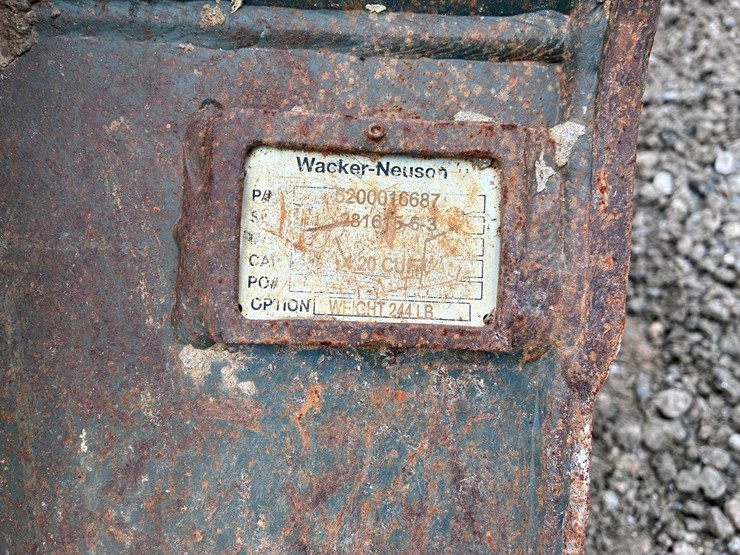 wacker-neuson-24”-backhoe-bucket-image-7