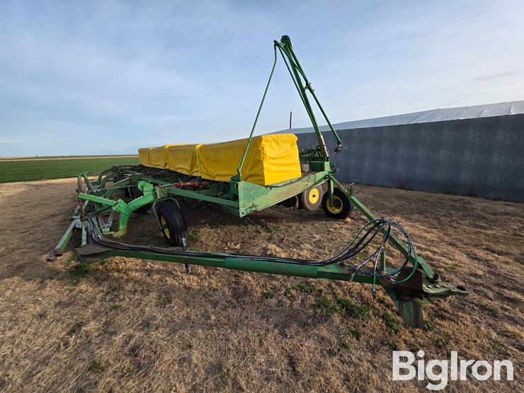 john-deere-9300-image-1