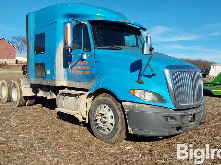 2014-international-prostar-image-3