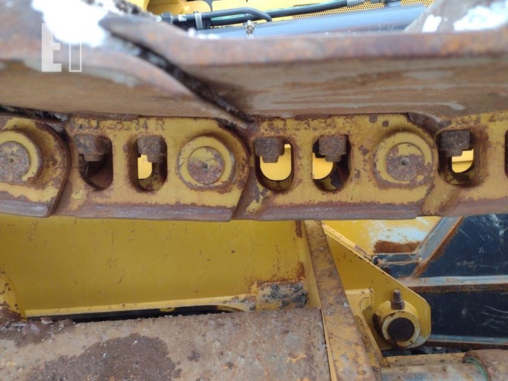 2022-deere-650k-lgp-image-38