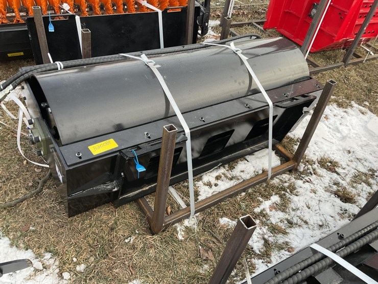 giyi-vr59-skid-steer-vibratory-roller,-59"-width,-908-lbs,-serial-d-yluj-251275-image-1