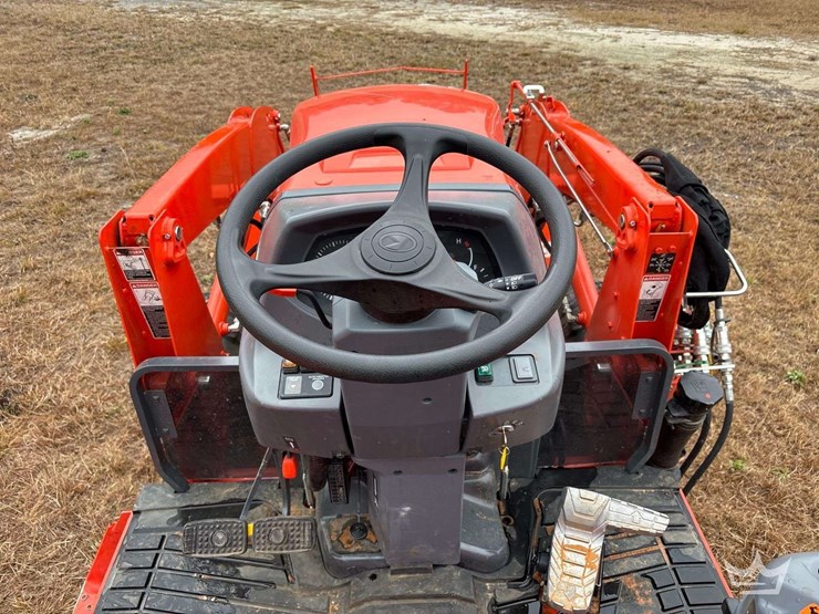 2025-kubota-l4060d-42hp-4wd-utility-loader-tractor-image-23