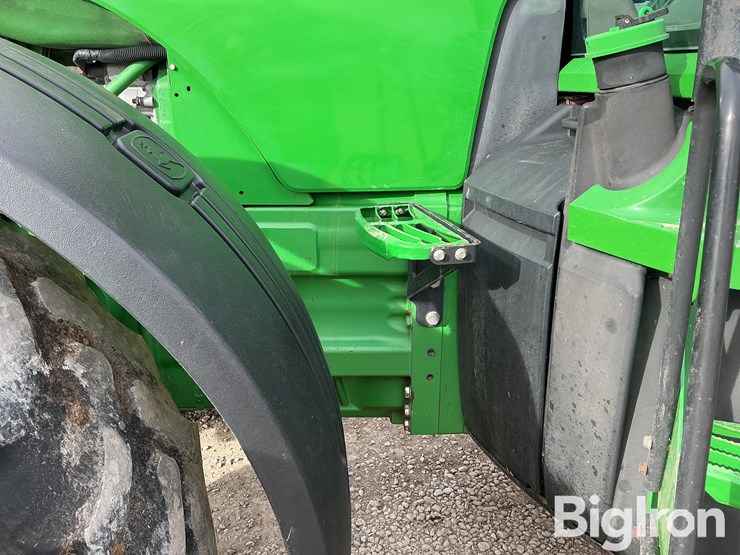 2013-john-deere-8310r-image-17