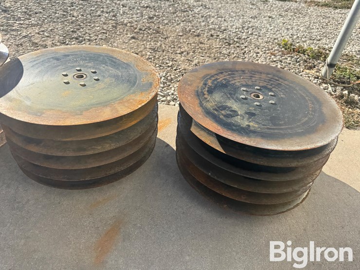 john-deere-14-image-11