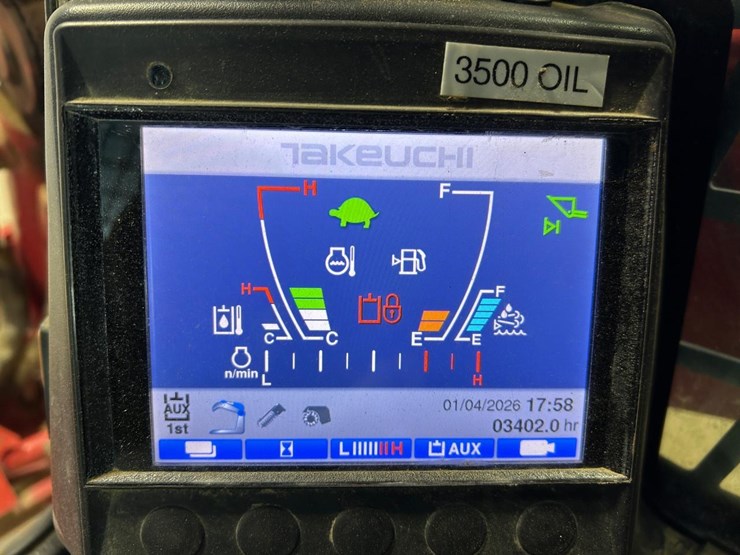 2021-takeuchi-tl12v2-image-21