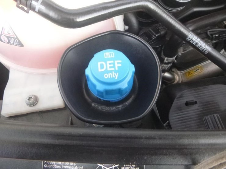 2017-utility-van-image-18