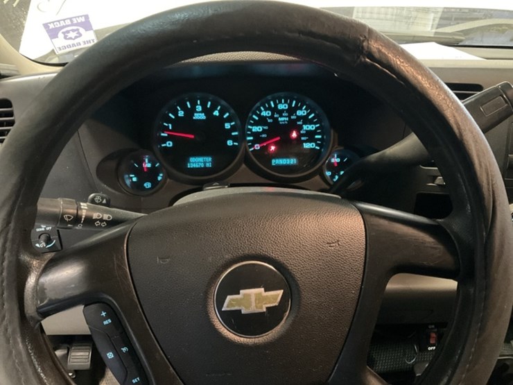 2012-chevrolet-silverado-1500-image-16