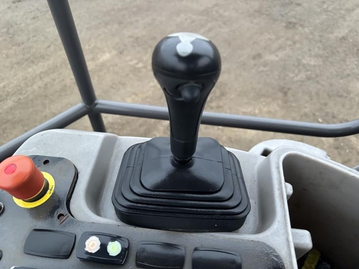 2013-volvo-sd75-image-27