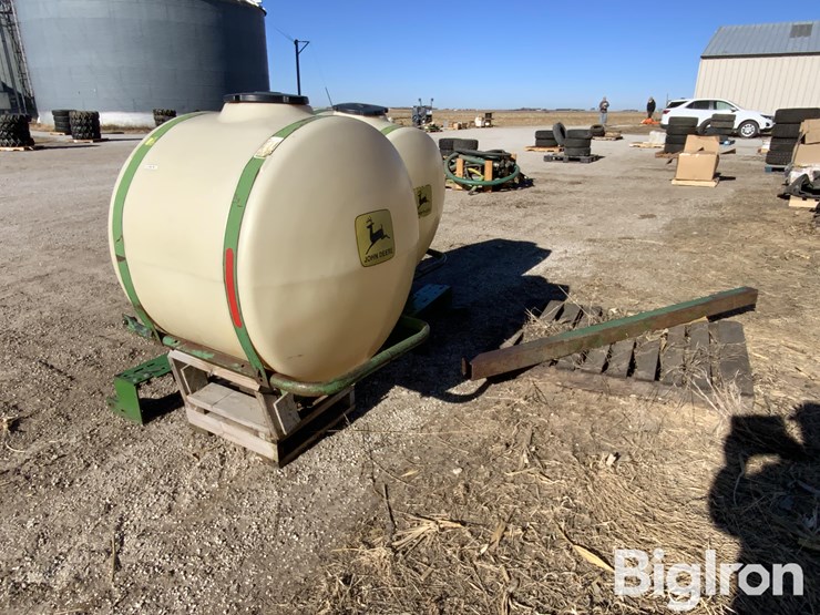 john-deere-220-image-7