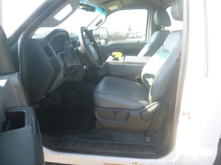 2011-ford-f450-image-12