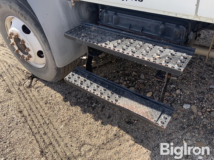 2003-international-durastar-4300-image-12