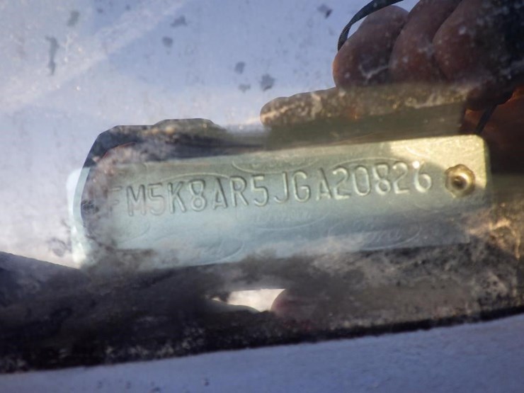 2018-ford-explorer-image-15