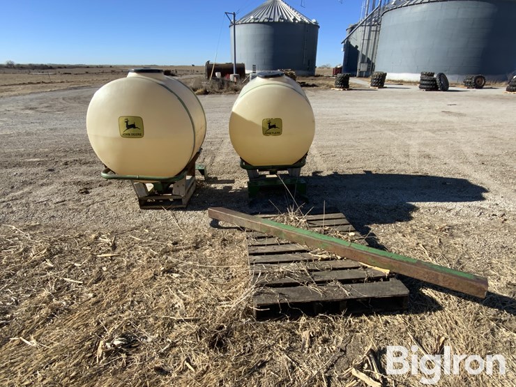 john-deere-220-image-6