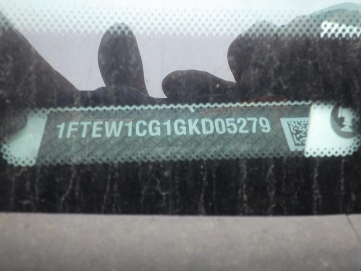 2016-ford-f150-image-15