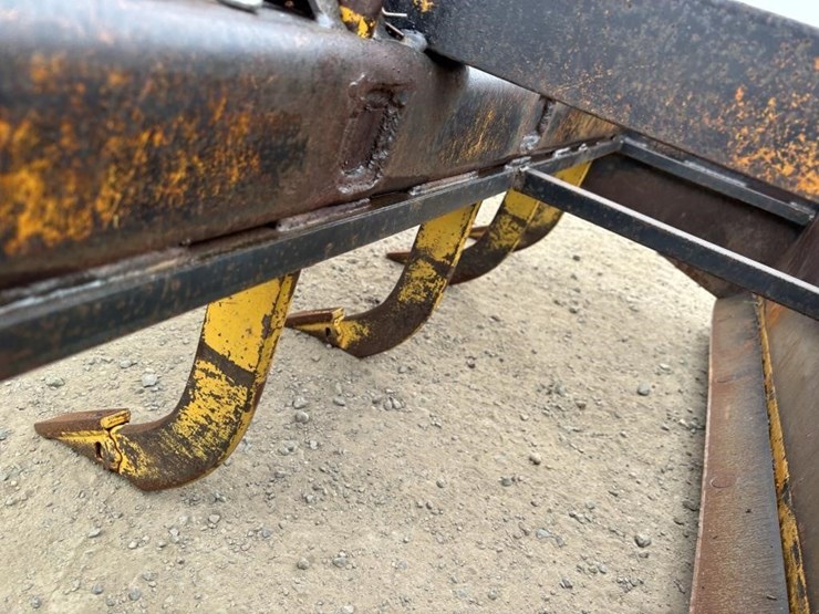 2017-new-holland-workmaster-40-image-18