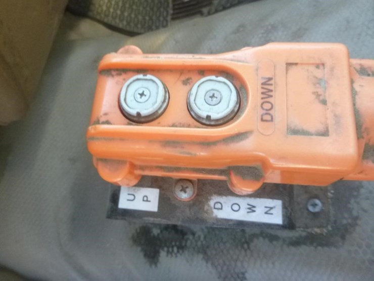 1994-gmc-3500-image-6