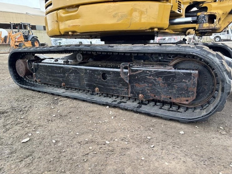 2018-caterpillar-303-image-24