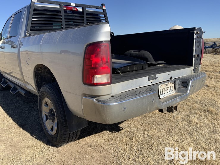 2015-dodge-2500-image-13