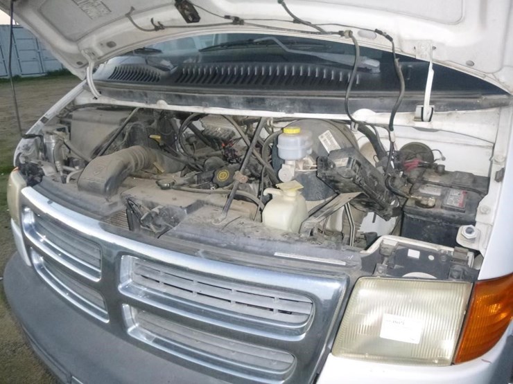 2002-dodge-ram-3500-image-16