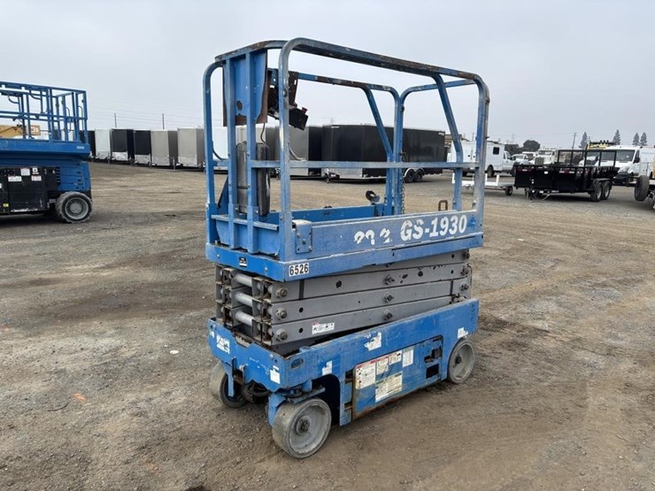 genie-gs1930-image-1