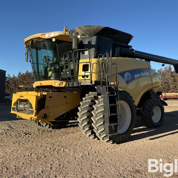 2007 NEW HOLLAND CR9060