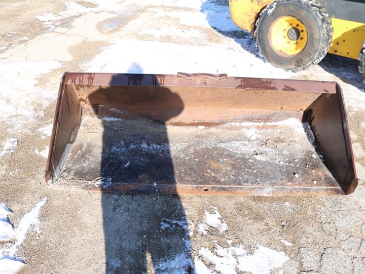 #4184-•-skid-steer-bucket-image-1