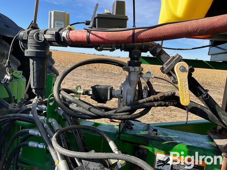 2006-john-deere-1770nt-ccs-image-10