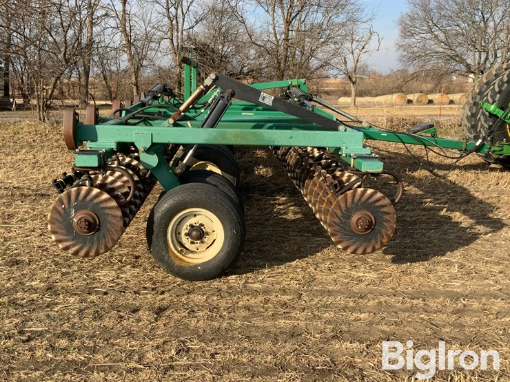 great-plains-3000tt-image-20