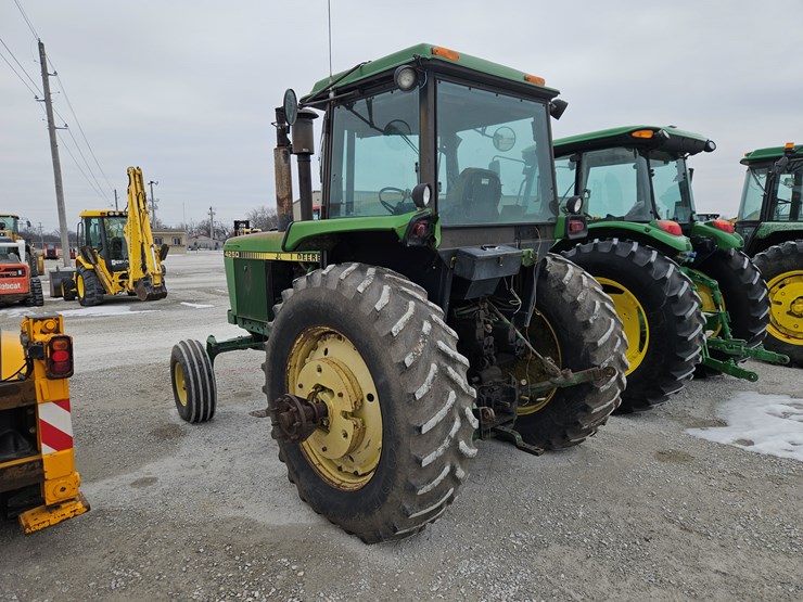 1987-john-deere-4250-image-11