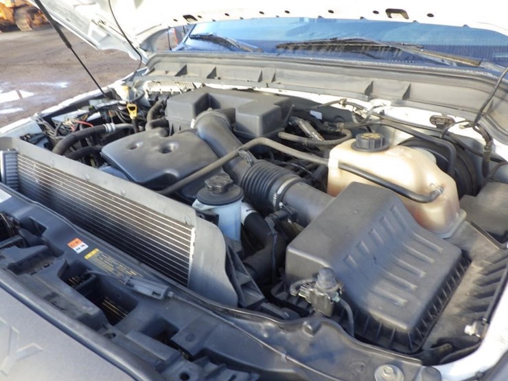 2011-ford-f350-image-11