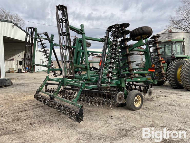 great-plains-2400tt-image-5