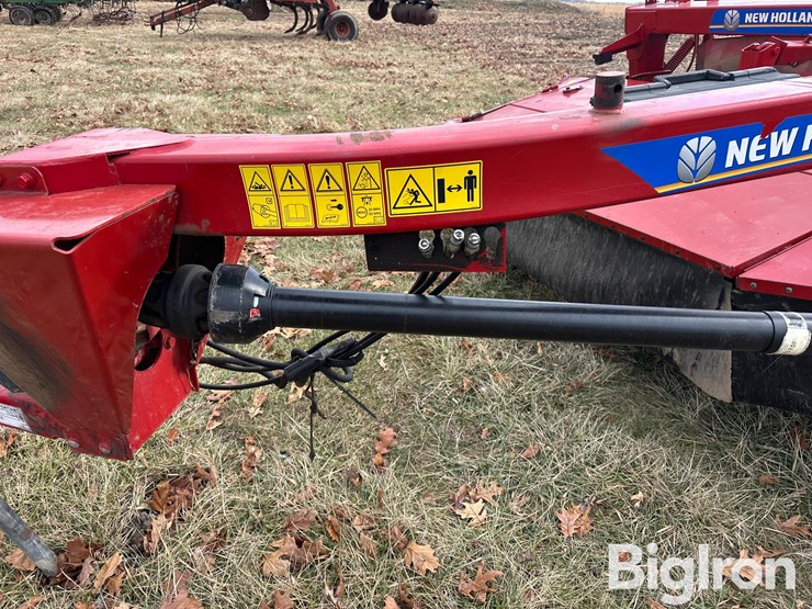 2019-new-holland-210-image-14