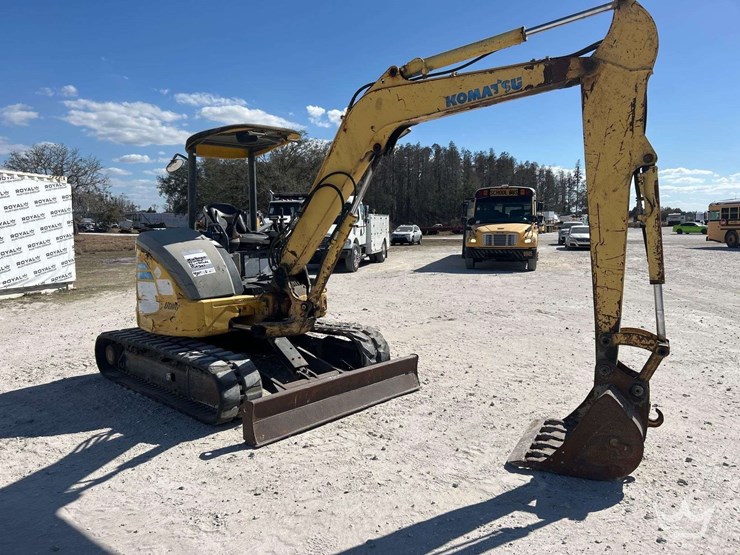 komatsu-pc50mr-image-2