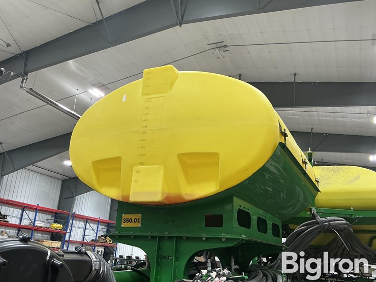 2016-john-deere-1775nt-image-13