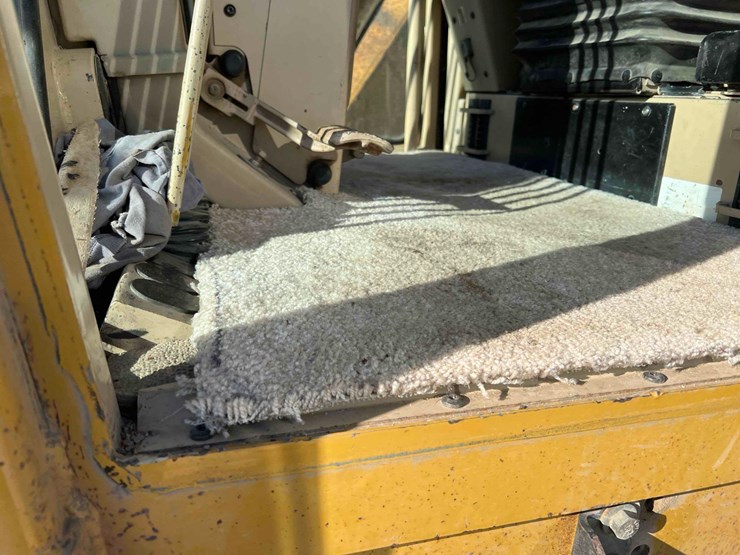 2007-caterpillar-160h-image-49