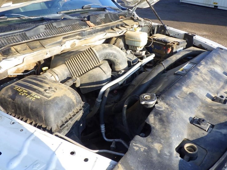 2015-dodge-2500-image-11