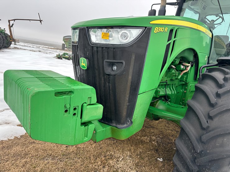 2012-john-deere-8310r-image-32