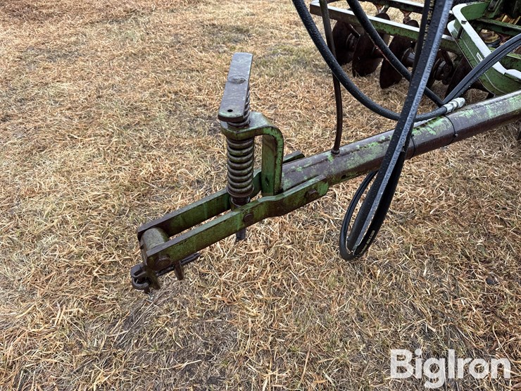 john-deere-10-image-18