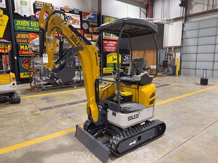 2025-sdlanch-sdle20-mini-excavator-image-1