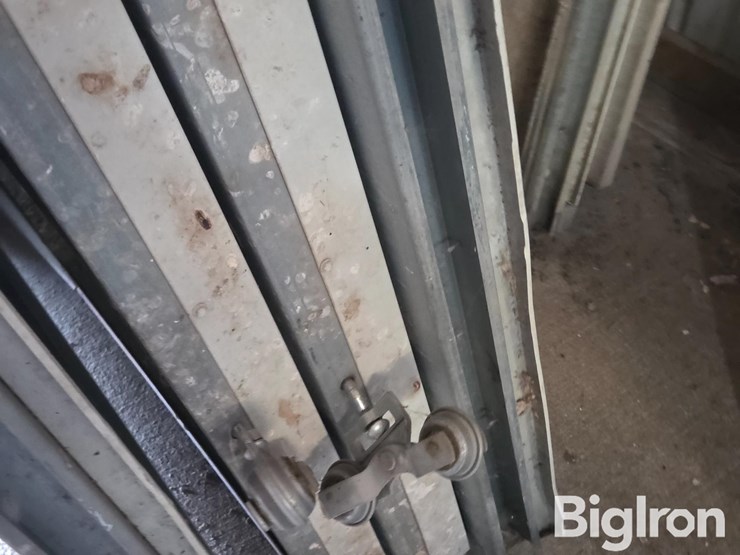 steel-sliding-barn-doors-image-11