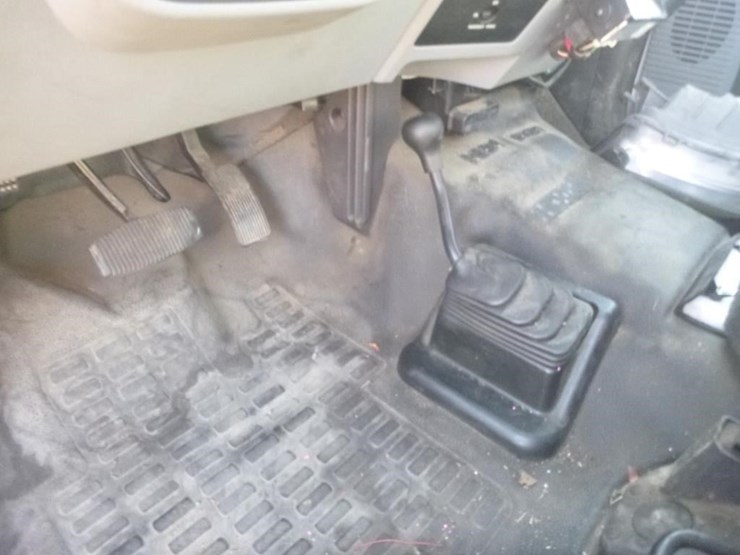 2014-ford-f350-image-8