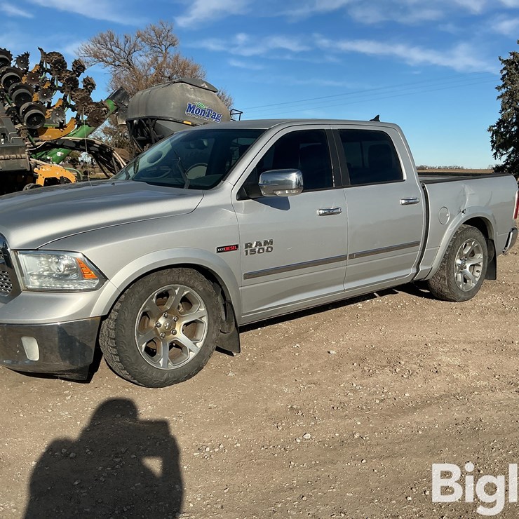 2014 RAM 1500 LARAMIE