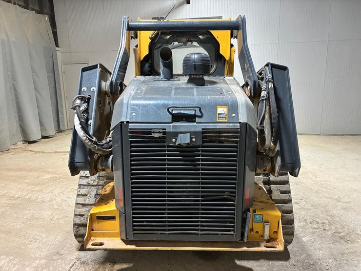 2023-deere-331g-image-4