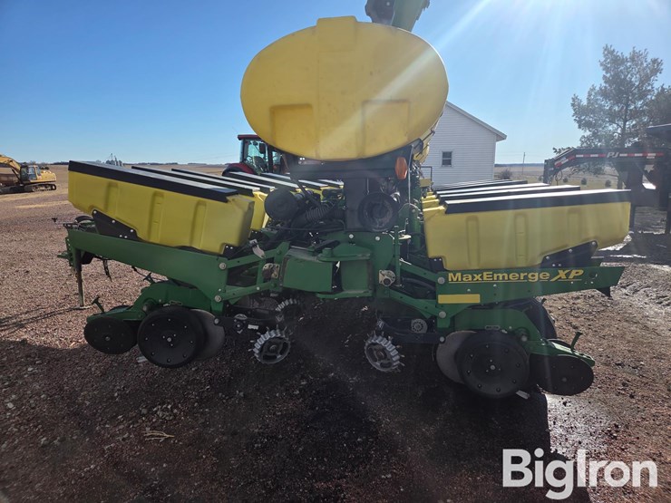 2012-john-deere-1760-image-6