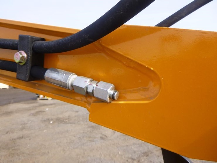 2026-vicsec-vc13-hydraulic-excavator-image-13