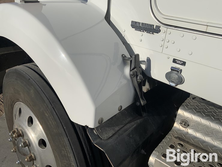 2001-kenworth-t800-image-9