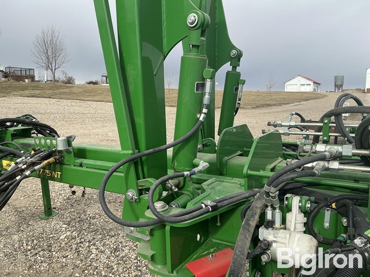 2022-john-deere-1775nt-image-15