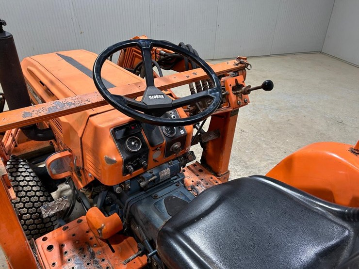 kubota-b8200-image-22