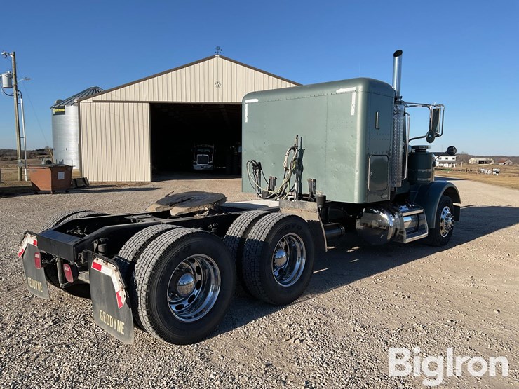 2006-peterbilt-378-image-5